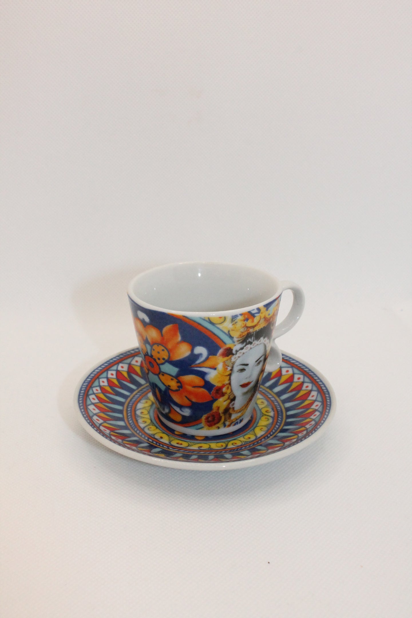 Set tazza e piattino - Maiolica